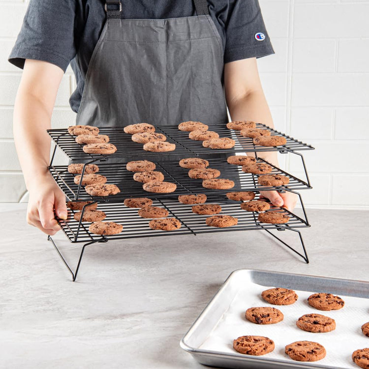 Met Lux 15.7 x 9.8 x 8.3 Inch Wire Baking Rack Set 1 Stackable Oven Wire Rack Set
