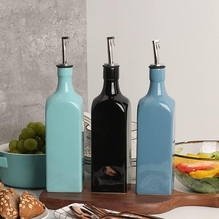 Sweejar 19 Fl Oz Ceramic Olive Oil Dispenser Bottle with Spout, Large Oil Dispenser for Kitchen, Opaque EVOO Oil and Vinegar Cruet for Cooking, Oil Container for Avocado Oil, Pack of 1 (Fog blue)