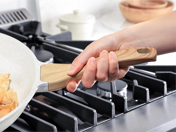 SENSARTE Nonstick Ceramic Frying Pan Skillet, 8-Inch Omelet Pan, Healthy Non Toxic Chef Pan, Induction Compatible Egg Pan with Heat Resistant Handle, PFAS-Free, White (Pack of 2)