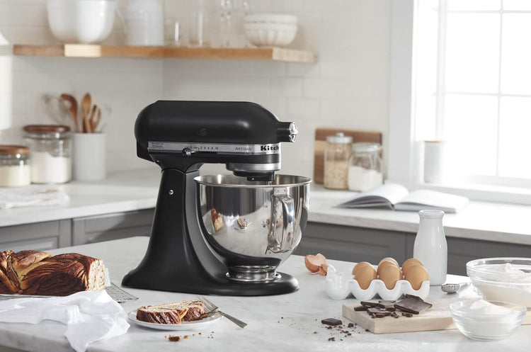 Artisan, 5-Qt Tilt Head Stand Mixer, KSM150PS, Black Matte
