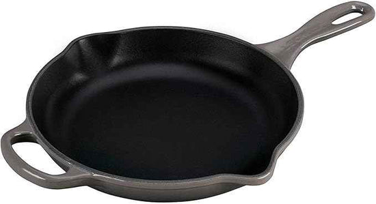 Le Creuset Enameled Cast Iron Signature Iron Handle Skillet, 9", Oyster