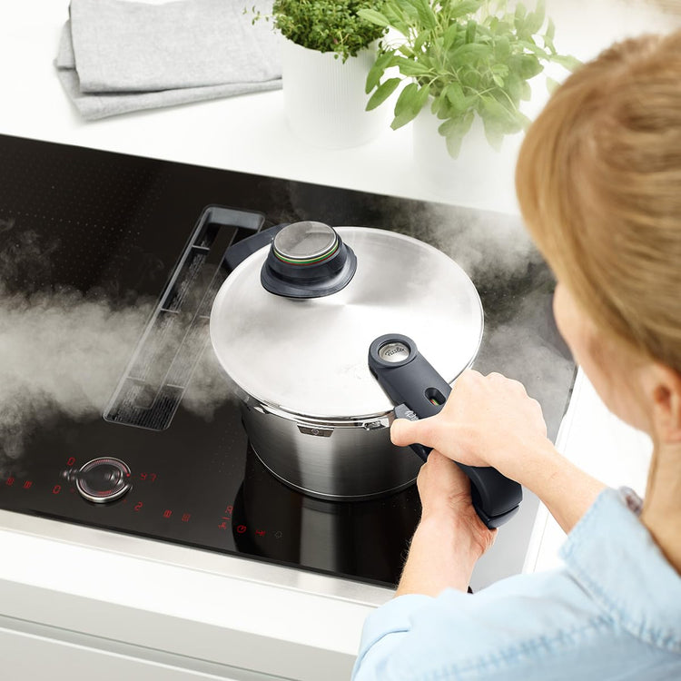 Vitavit Premium Pressure Cooker with Steamer Insert