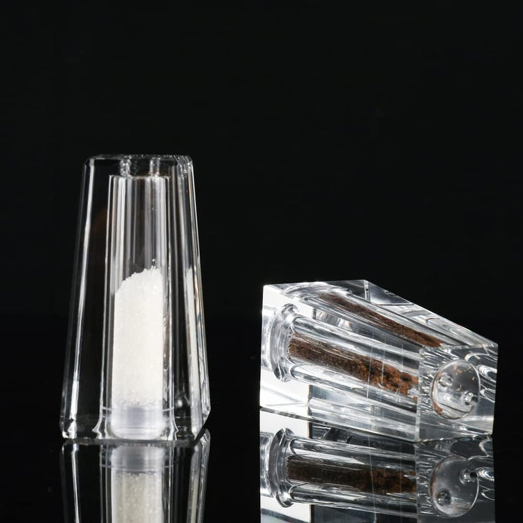 Salt and Pepper Shaker Set Spice Dispenser Refillable Design Cut Crystal Seasoning Shaker Kitchen Decor for Cooking Table, RV, Dinner Party, Camping BBQ (Set Of 2)