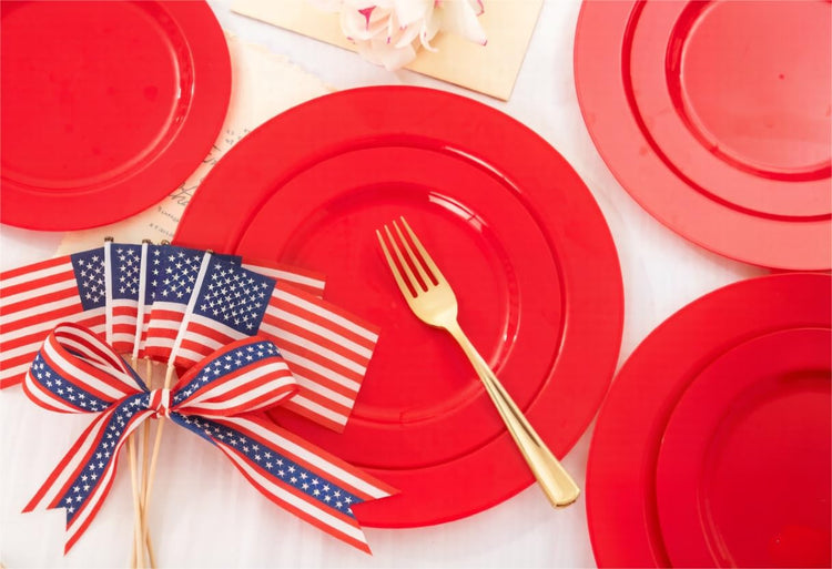 60PCS Red Plastic Plates (60 Count)