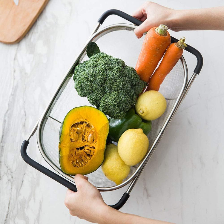 Suwimut 2 Pack Over the Sink Oval Colander for Kitchen, Stainless Steel Fine Mesh 6 Quart Strainer Basket with Expandable Rubber Grip Handles for Straining, Draining, Rinsing Fruits, Vegetables