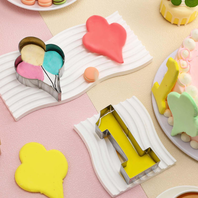 2 Pcs 5 Inch Balloon Cookie Cutter Number 1 Cookie Cutter Metal Birthday Cake Mold Fondant Cake Mold for School Party 1 Birthday One (2 Count)