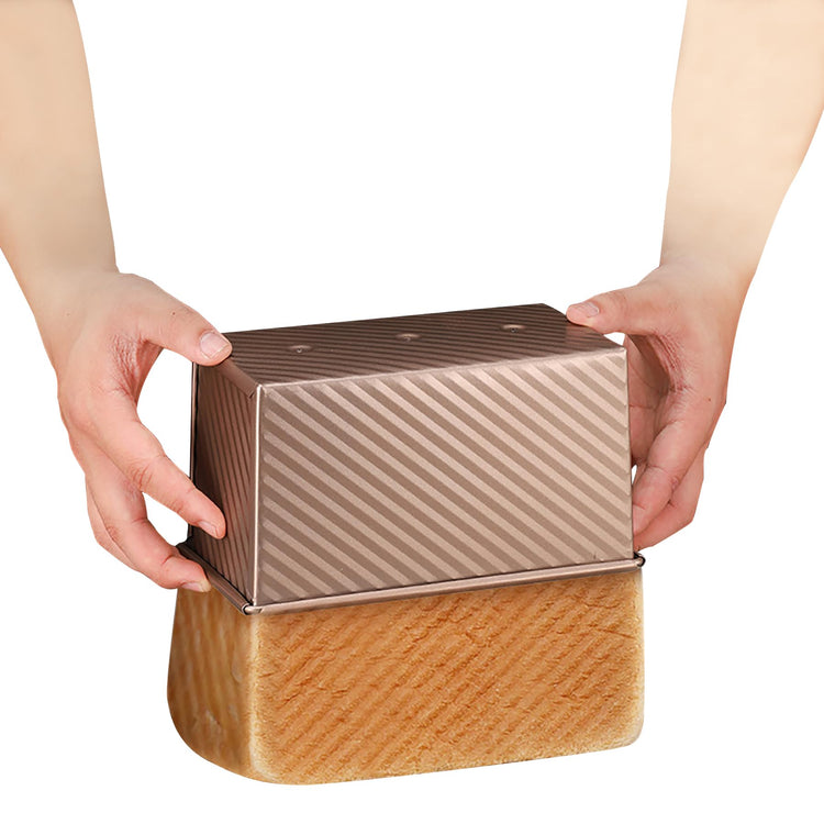 Small Pullman Loaf Pan with Lid