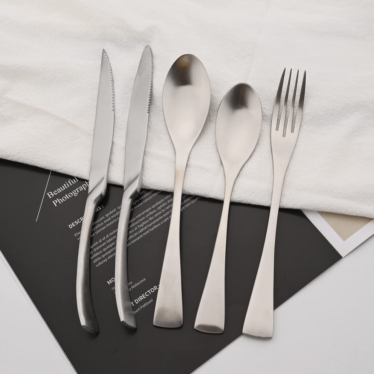 Luxury 304 Stainless Steel Matte Silver Cutlery Flatware Set