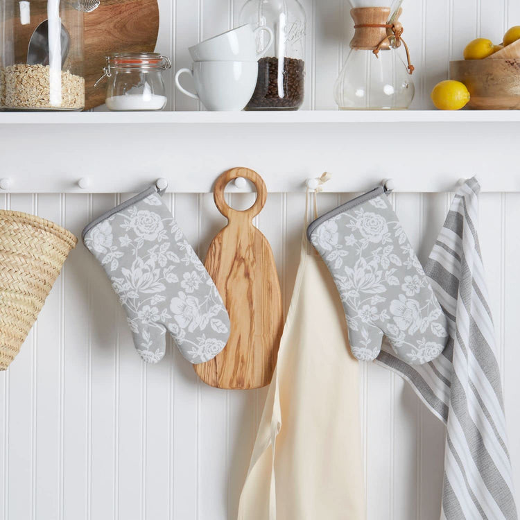 Floral Vine Oven Mitt 2