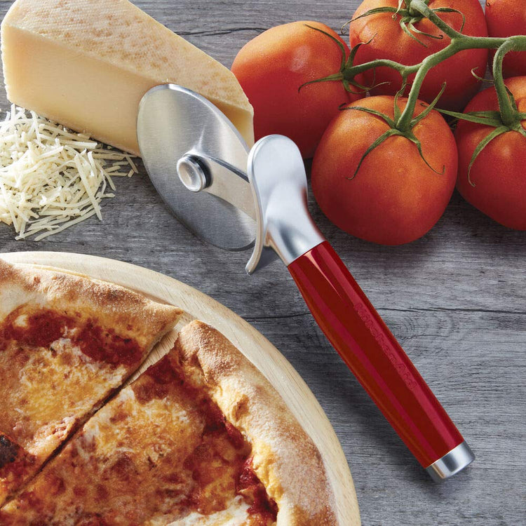 Classic Pizza Wheel with Sharp Blade For Cutting Through Crusts
