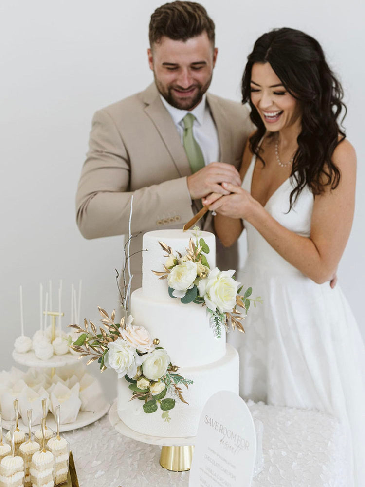 3Pcs Premade Cake Flowers (3 Count)