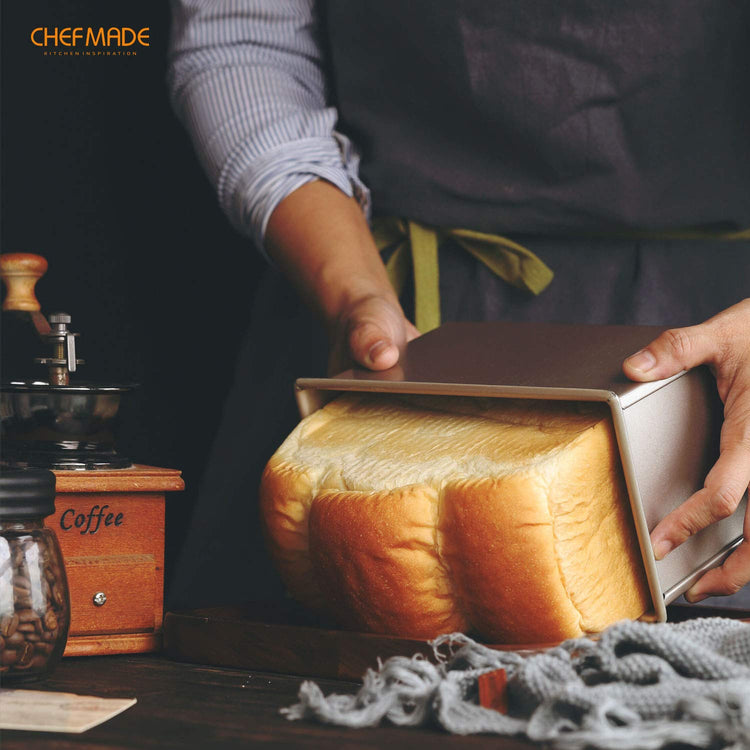 Pullman Loaf Pan with Lid