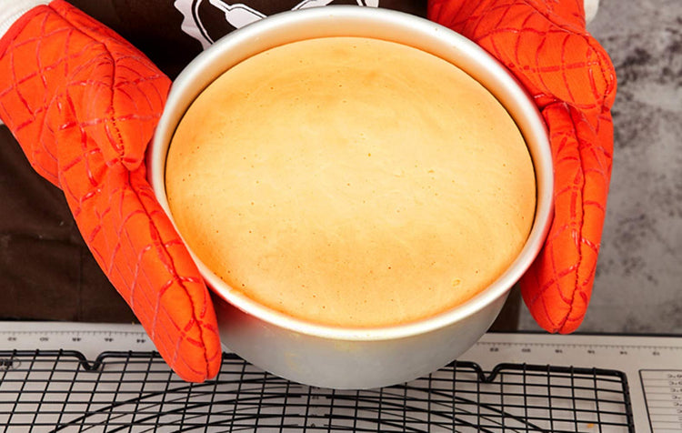 2 Pack 8 Inch Aluminum Round Cake Pan with Removable Bottom (2 Count)