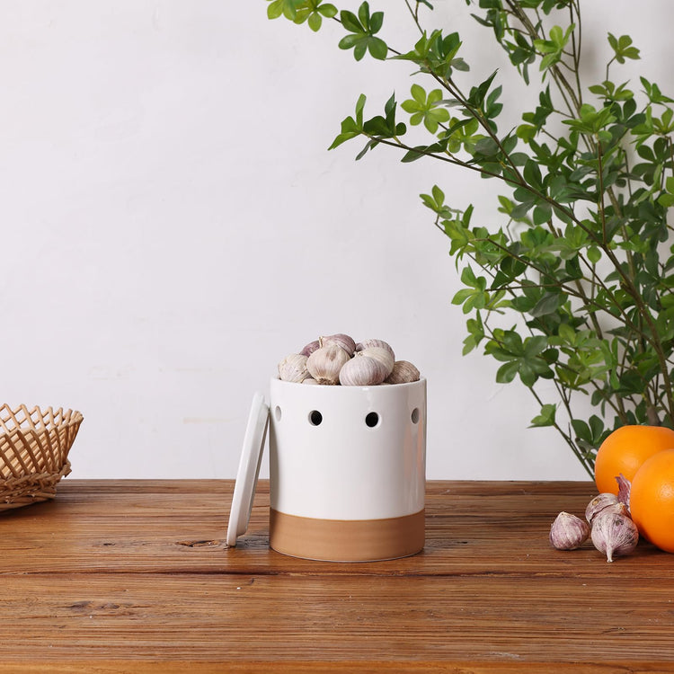 Garlic Keeper with Lid