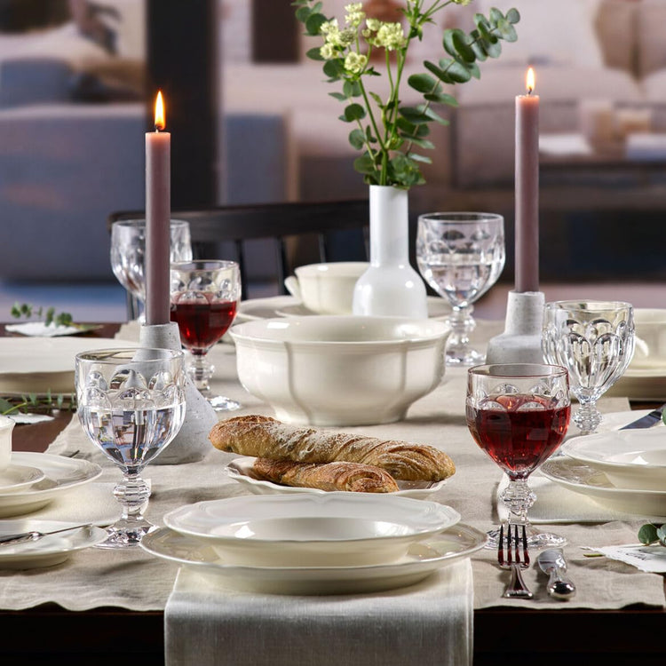 Manoir 18 Piece Dinnerware Set (18 Count)