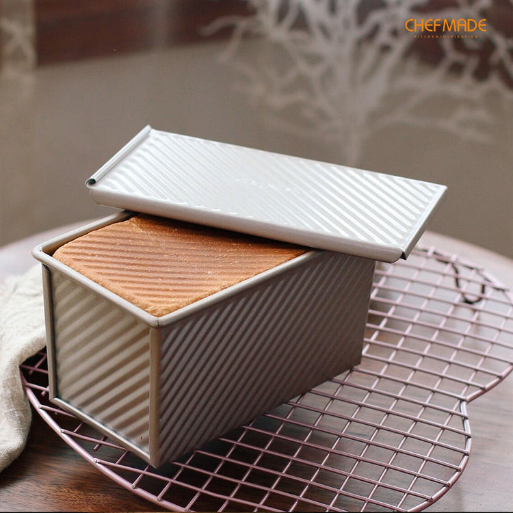 Pullman Loaf Pan with Lid