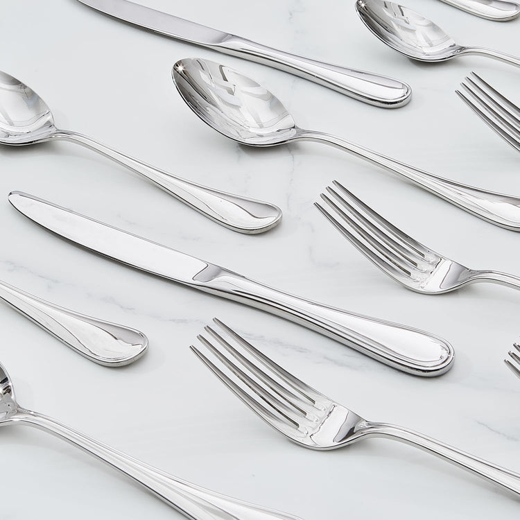 24 Piece Silverware Set for 4 with Steak Knives (24 Count)