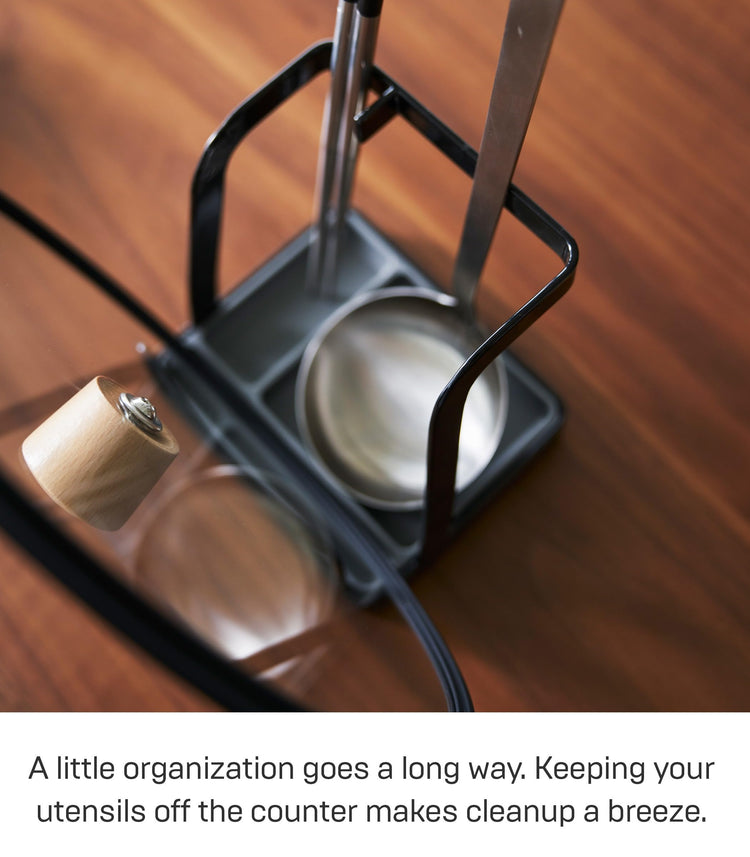 Home Lid and Ladle Stand