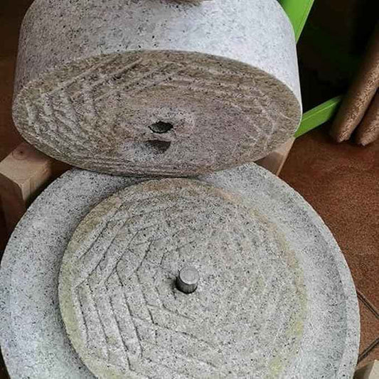 Handmade Granite Stone Grain Mill - Manual Grinder for Dry/Wet Ingredients, Ideal for Beans, Barley, Sesame, and Corn - Perfect Kitchen Tool for Healthy Cooking