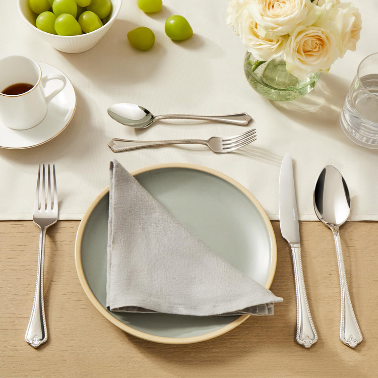30 Piece Silverware Set