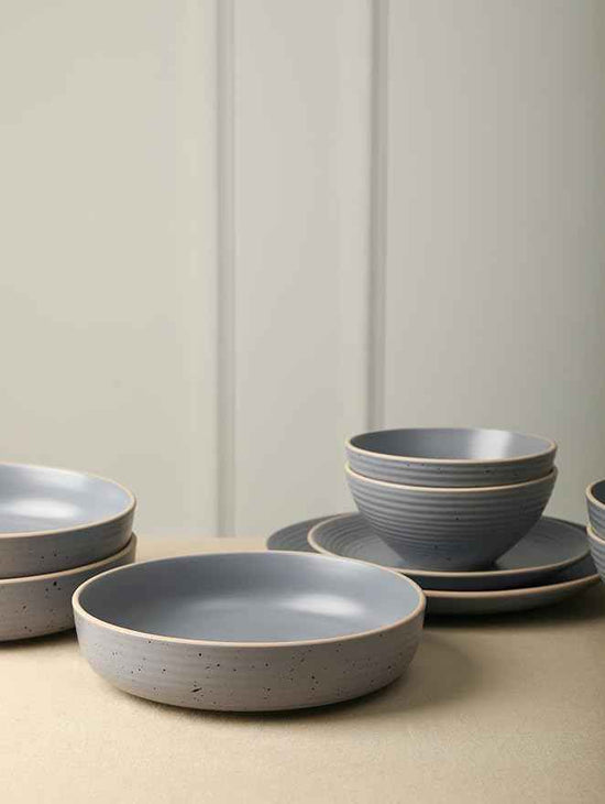Stone Lain Lauren Modern Stoneware 32-piece Round Dinnerware Set, Plates and Bowls Set, Dish set for 8, Light Gray