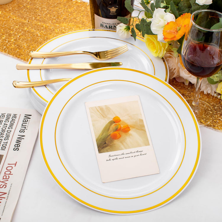 60PCS Gold Plastic Plates (60 Count)