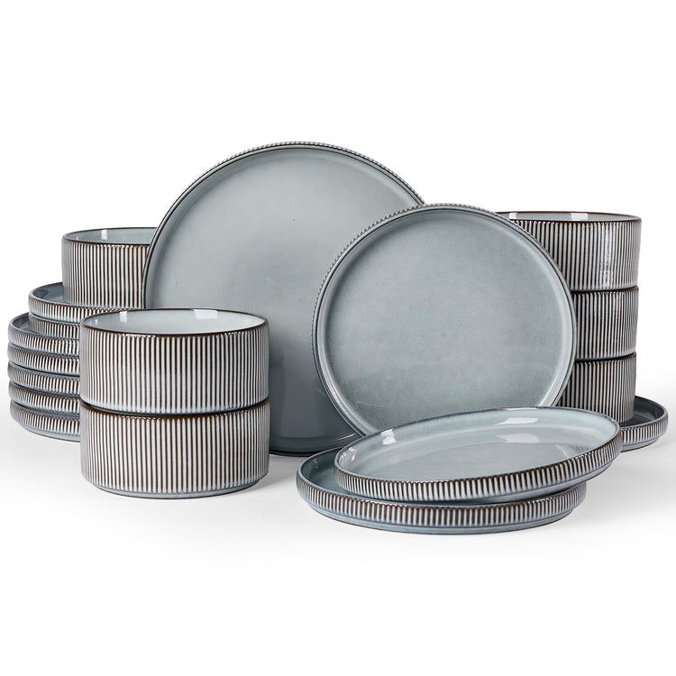 Star Plates and Bowls Sets (18 Count)