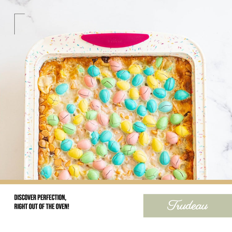 8x8in Confetti Silicone Cake Pan