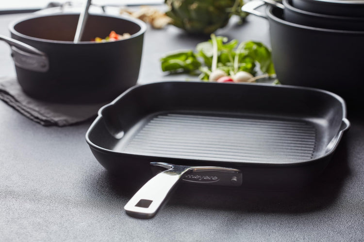 AluPro 11 inch Aluminum Nonstick Perfect Pan Grill Pan