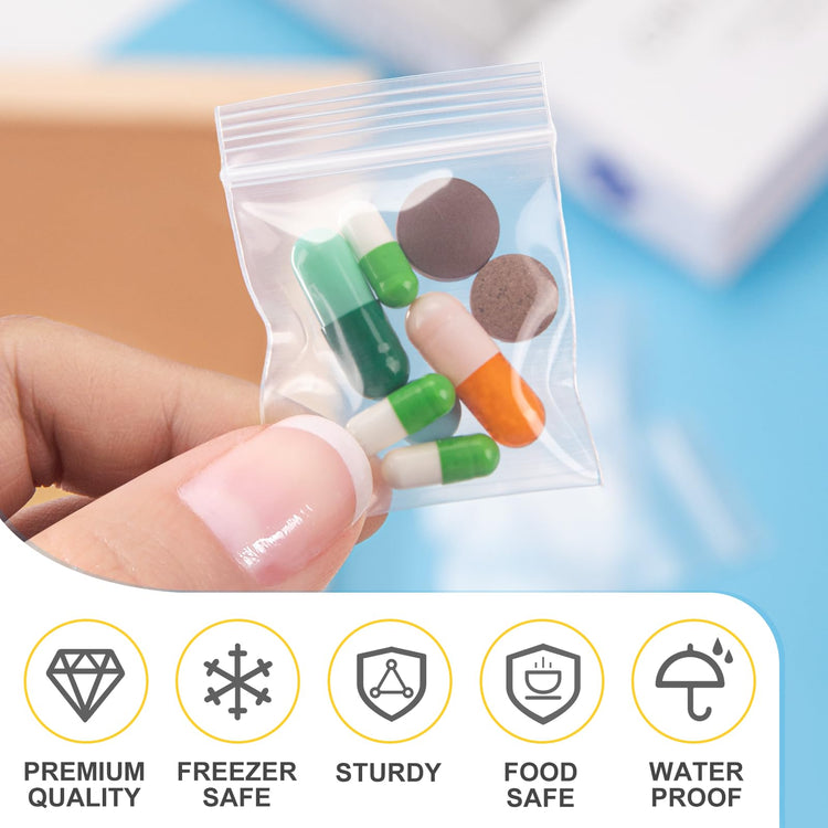 360Pcs 1.5x1.5in Small Plastic Zip Bags (360 Count)