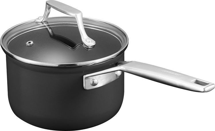 1.5 Quart Saucepan with lid