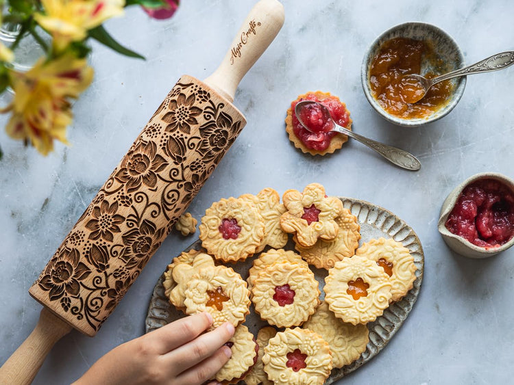 Embossing Rolling Pin VERONICA with Elegant Bloom Pattern