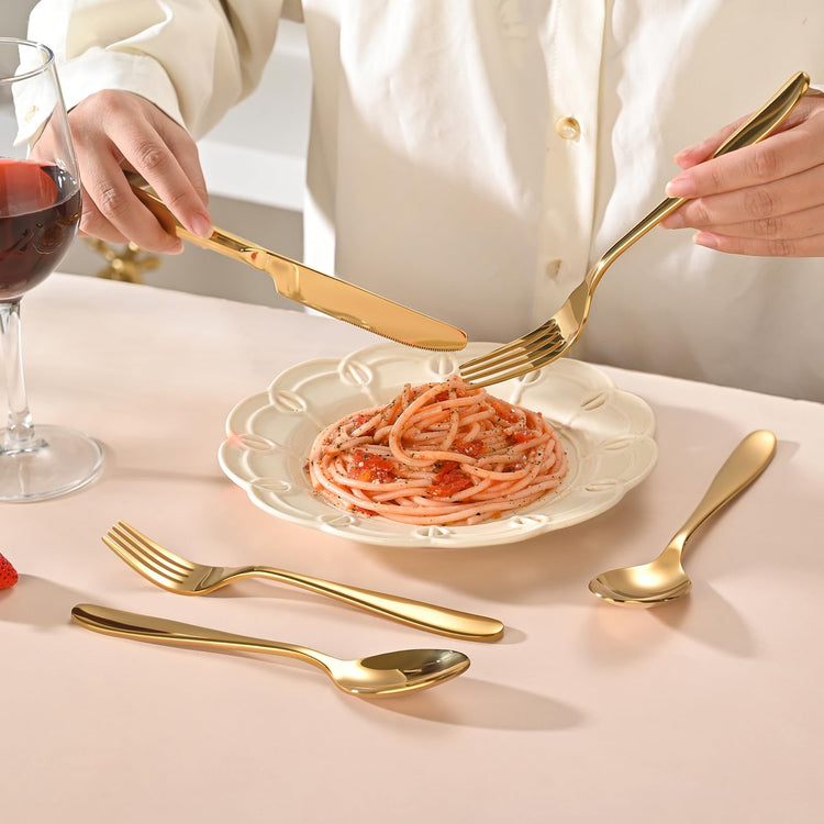 40 Piece Gold Silverware Set (40 Count)