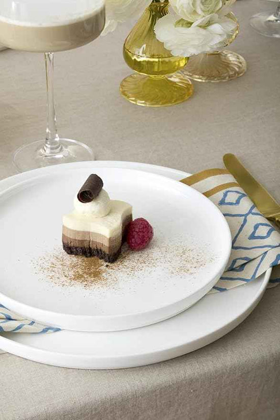 Lenox 899191 Modern White Coupe 24-Piece Dinnerware Set, Service For 8