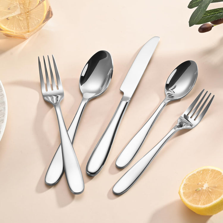 40 Piece Silverware Set (40 Count)