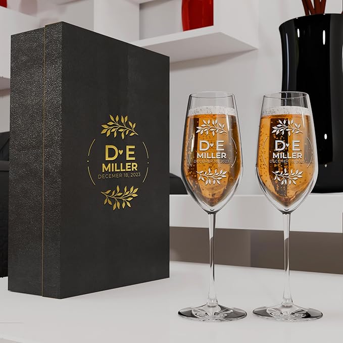 Personalized Champagne Flutes - Set of 2 - Custom Wedding Glasses - Bride & Groom Wedding Gifts for Mr & Mrs - Engagement, Bridal Shower, Anniversary, Gift for Couple - Valentines Day Gift - 6 Designs
