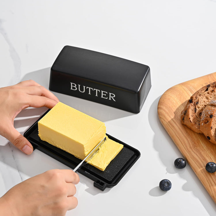 Butter Dish With Cover And Knife