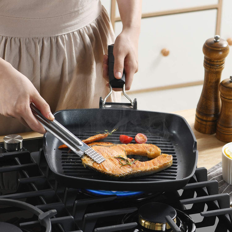 Grill Pan with Folding Handle