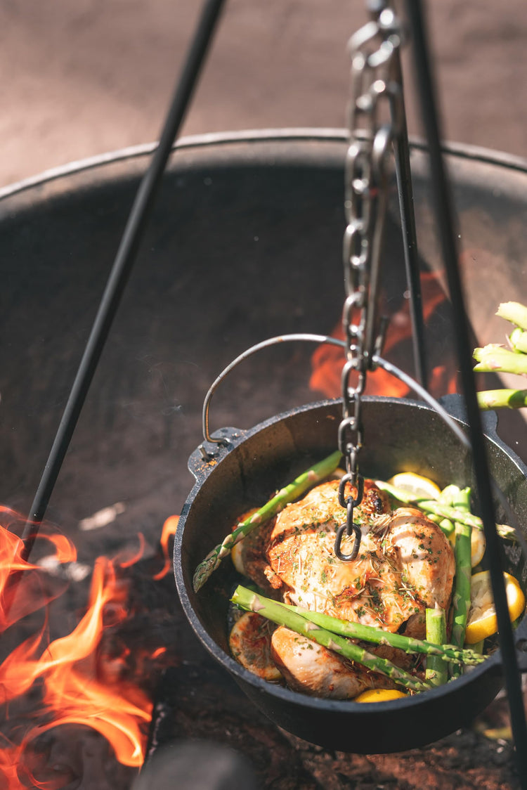 s Cast Iron Dutch Oven with Lid