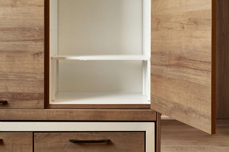 Expandable Cabinet Shelf
