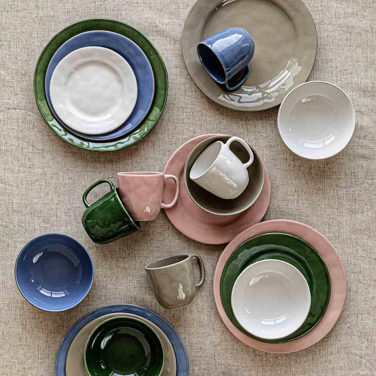 Puro Place Settings (16 Count)