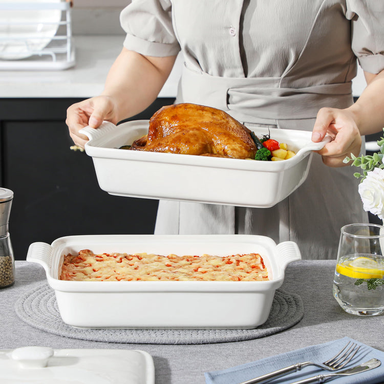 3.4 Qt Baking Dish with Lid