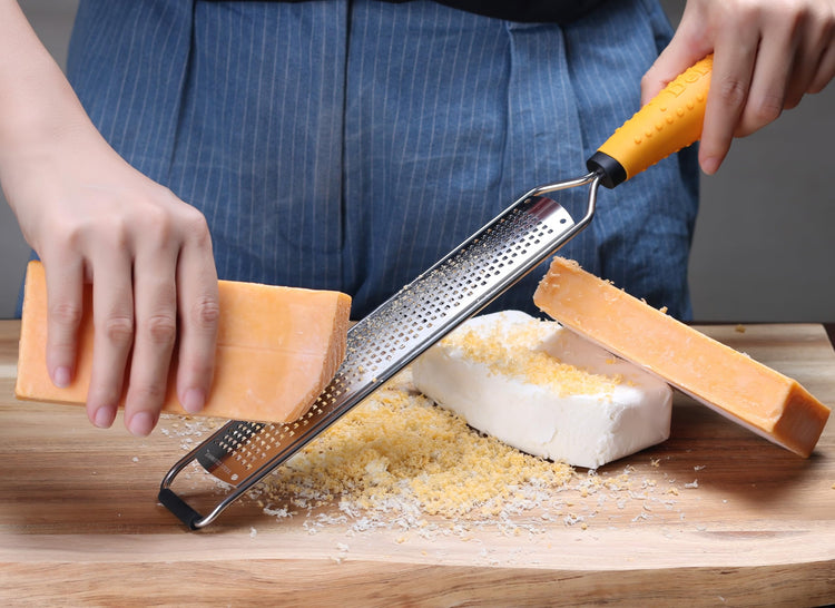 PRO Citrus Lemon Zester & Cheese Grater