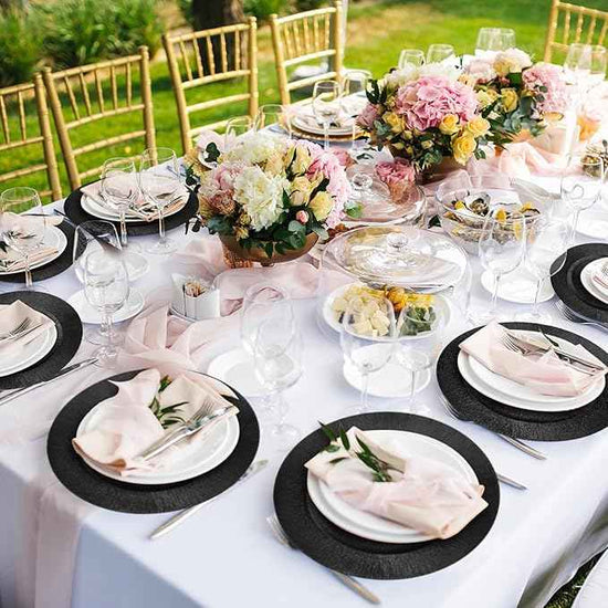 Tanlade 50 Pcs Charger Plates Bulk, 13 Inch Plastic Round Charger Dinner Plates Elegant Wedding Serving Plate for Event Tabletop Wedding Party Bridal Baby Shower Decor (Black)