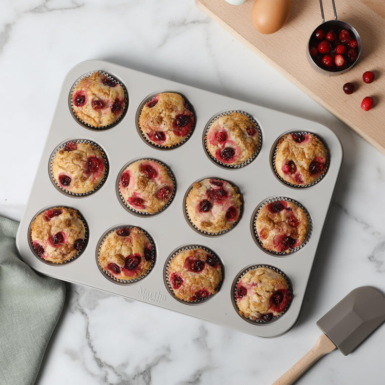 Gallen 12 Cup Nonstick Carbon Steel Muffin and Cupcake Pan