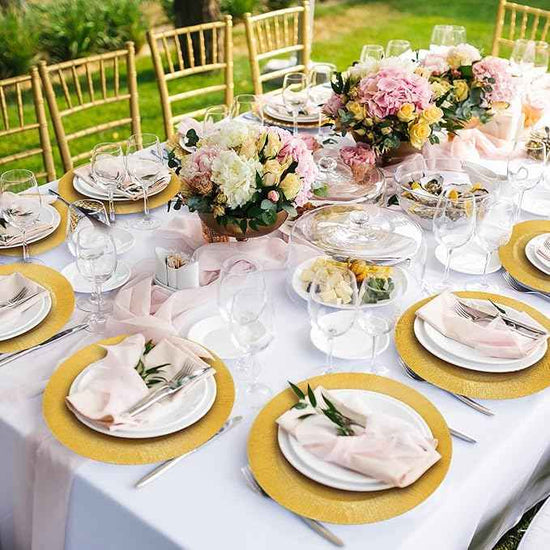 Tanlade 12 Pcs Charger Plates Bulk 13 Inch Plastic Round Wedding Chargers Floral Decorative Plates with Metallic Ruffled Rim for Wedding Party, Holiday Event Supplies(Gold)