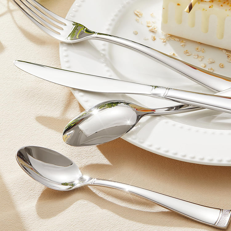 20 Piece Flatware Set (20 Count)