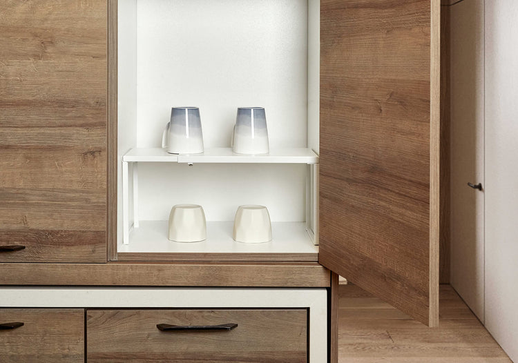 Expandable Cabinet Shelf