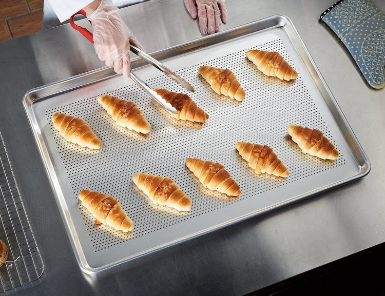 6 Pack Aluminum Sheet Pan Perforated (6 Count)
