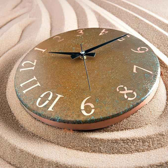 Handmade Pure Copper Wall Clock for Home Decoration, Decor Clock for Living Room, Bedroom and Kitchen, Rustic Decorative Mural Clock Art for Farmhouse (Rusty Numbers, 17.7)